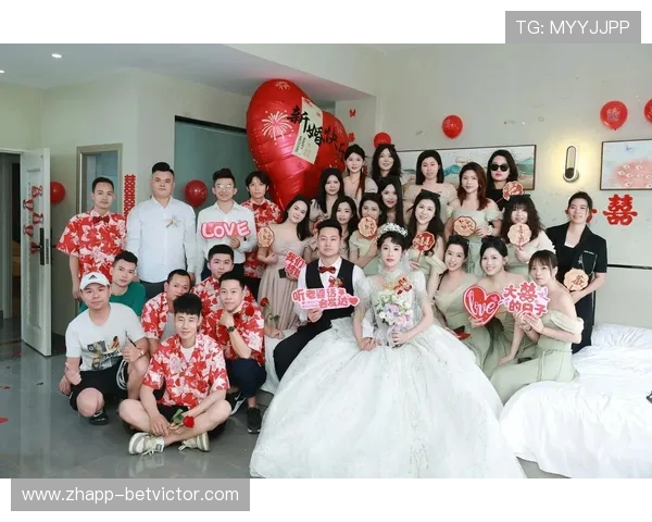 伴郎舞台游戏时的热情音乐